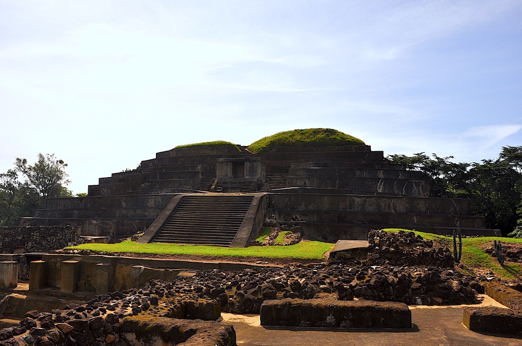 Große Pyramide von Tazumal, El Salvador
